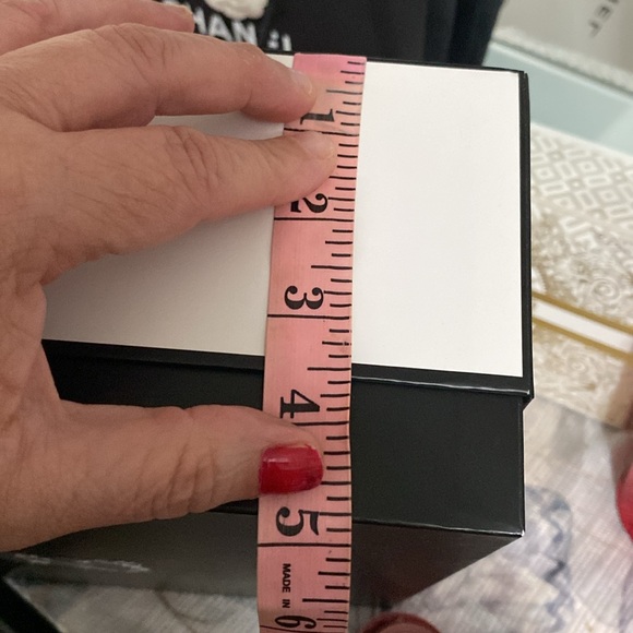 Chanel Gift Bag with Gift Box - Picture 15 of 16